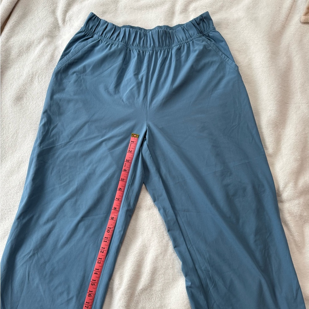 Title Nine Slaycation crop pants. Size S.